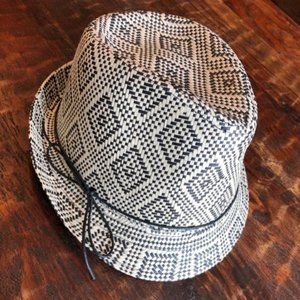 Stingy brim woven fedora with elastic band
